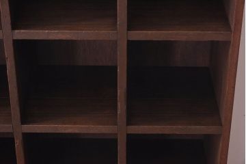 レトロ家具　昭和レトロ　5×4マス　正方形のマス目がすっきりとした印象の収納棚(陳列棚、飾り棚、オープンラック)