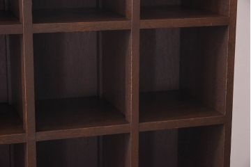 レトロ家具　昭和レトロ　5×4マス　正方形のマス目がすっきりとした印象の収納棚(陳列棚、飾り棚、オープンラック)(1)