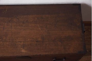 アンティーク家具　大正期　総桐材　シンプルな金具が落ちついた雰囲気漂う重ね箪笥(チェスト、引き出し、桐箪笥、桐たんす)