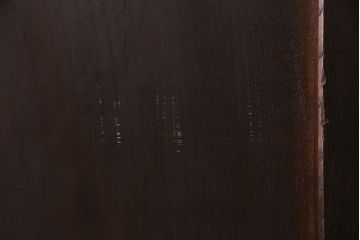 和製アンティーク　総ケヤキ一枚板　取っ手がアクセントの板戸(窓、建具)2枚セット