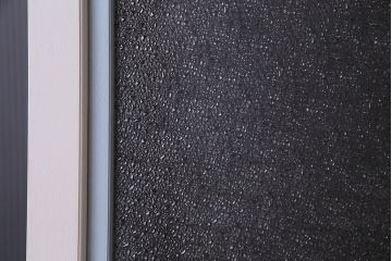 ペイント家具　水色のアクセントが爽やかなダイヤガラス入りのドア(扉、建具)