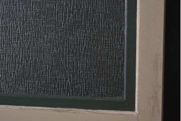 ペイント家具　昭和レトロな雰囲気溢れる当時物ガラス入りのドア(扉、建具)