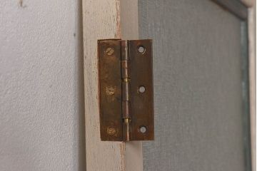 ペイント家具　昭和レトロな雰囲気溢れる当時物ガラス入りのドア(扉、建具)