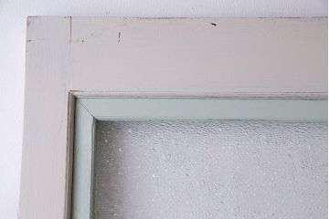 ペイント家具　丸いドアノブとダイヤガラスがおしゃれなバイカラーのドア(扉、建具)