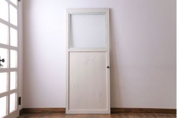 ペイント家具　丸いドアノブとダイヤガラスがおしゃれなバイカラーのドア(扉、建具)