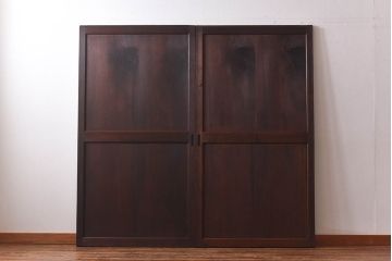 和製アンティーク　味わいのある風合いと燻された色合いが魅力の帯戸(板戸、建具)2枚セット