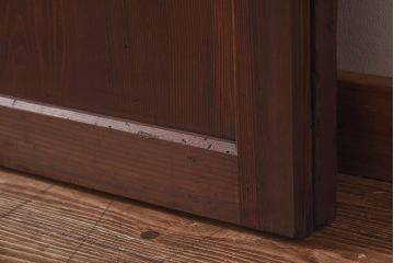 和製アンティーク　味わいのある風合いと燻された色合いが魅力の帯戸(板戸、建具)2枚セット