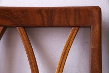 ヴィンテージ家具　北欧ビンテージ　G-PLAN(ジープラン)　洗練されたX-back(エックスバック)が魅力のダイニングチェア(椅子、ワークチェア)