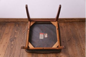 ヴィンテージ家具　北欧ビンテージ　G-PLAN(ジープラン)　洗練されたX-back(エックスバック)が魅力のダイニングチェア(椅子、ワークチェア)