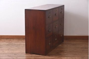 レトロ家具　昭和レトロ　ヒノキ材　どっしりとした重厚感のあるネームプレート付きチェスト(引き出し)