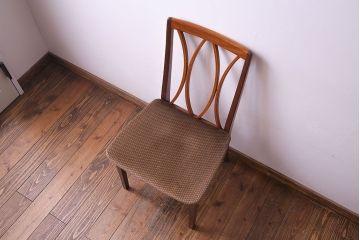ヴィンテージ家具　北欧ビンテージ　G-PLAN(ジープラン)　洗練されたX-back(エックスバック)が魅力のダイニングチェア(椅子、ワークチェア)(2)