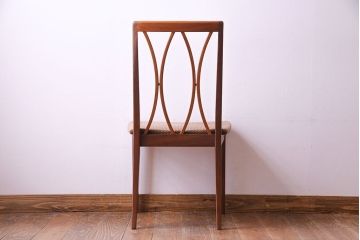 ヴィンテージ家具　北欧ビンテージ　G-PLAN(ジープラン)　洗練されたX-back(エックスバック)が魅力のダイニングチェア(椅子、ワークチェア)(2)