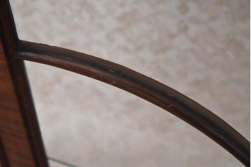 アンティーク家具　イギリスアンティーク　マホガニー材　優美な佇まいが魅力的なガラスケース(飾り棚、陳列棚、ショーケース)