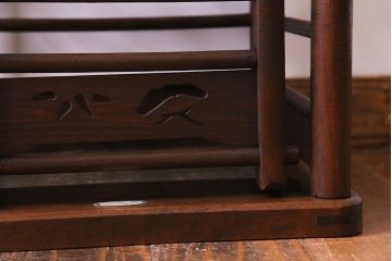アンティーク雑貨　昭和レトロ　透かし彫りが施された古い木のこたつやぐら(炬燵櫓)