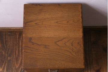 レトロ家具　昭和レトロ　ナラ材　素朴な木の風合いが魅力の小引き出し(引き出し)