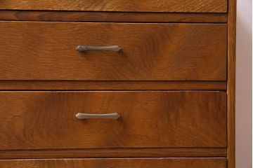 レトロ家具　昭和レトロ　ナラ材　素朴な木の風合いが魅力の小引き出し(引き出し)
