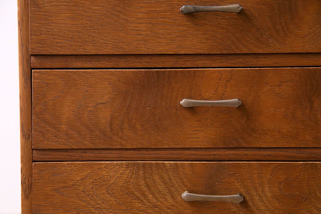 レトロ家具　昭和レトロ　ナラ材　素朴な木の風合いが魅力の小引き出し(引き出し)