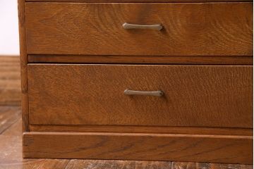 レトロ家具　昭和レトロ　ナラ材　素朴な木の風合いが魅力の小引き出し(引き出し)