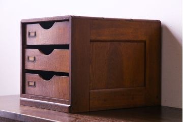 レトロ家具　昭和レトロ　ナラ材　両側から引きだせるユニークな作りの小引き出し(書類ケース)