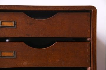 レトロ家具　昭和レトロ　ナラ材　両側から引きだせるユニークな作りの小引き出し(書類ケース)