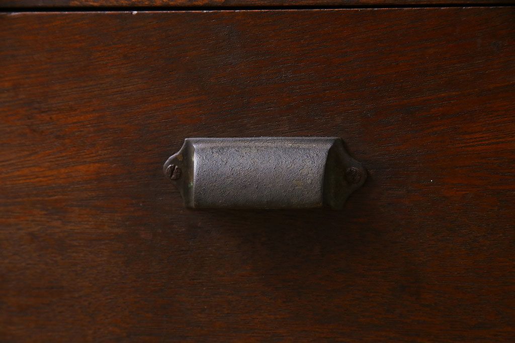 レトロ家具　】昭和レトロ　和の雰囲気を漂わせるダイヤガラス入り収納棚(食器棚、戸棚)