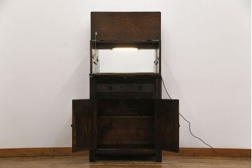 ヴィンテージ家具　イギリスビンテージ　シックな雰囲気が魅力的な小振りのカクテルキャビネット(収納棚、戸棚)
