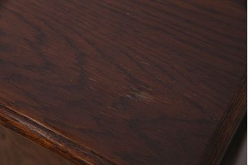 ヴィンテージ家具　イギリスビンテージ　シックな雰囲気が魅力的な小振りのカクテルキャビネット(収納棚、戸棚)