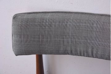 ヴィンテージ家具　北欧ビンテージ　G-PLAN(ジープラン)　Fresco(フレスコ)　水色のラインが爽やかなダイニングチェア(サーキュラーチェア、椅子)