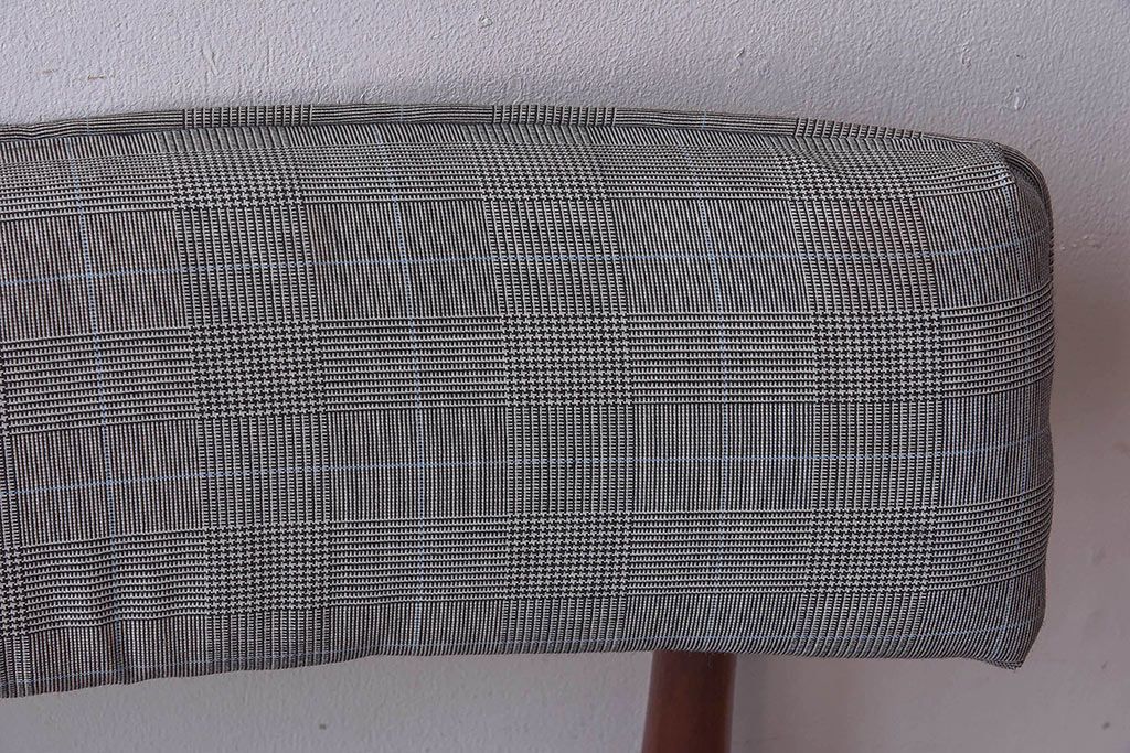 ヴィンテージ家具　北欧ビンテージ　G-PLAN(ジープラン)　Fresco(フレスコ)　水色のラインが爽やかなダイニングチェア(サーキュラーチェア、椅子)