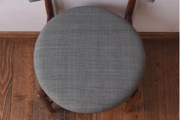 ヴィンテージ家具　北欧ビンテージ　G-PLAN(ジープラン)　Fresco(フレスコ)　水色のラインが爽やかなダイニングチェア(サーキュラーチェア、椅子)