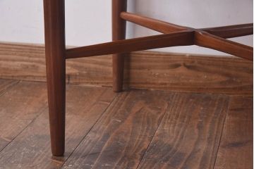 ヴィンテージ家具　北欧ビンテージ　G-PLAN(ジープラン)　Fresco(フレスコ)　水色のラインが爽やかなダイニングチェア(サーキュラーチェア、椅子)