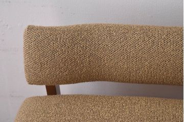 ヴィンテージ家具　北欧ビンテージ　ブナ材　ナチュラルカラーが柔らかな雰囲気のクッションスツール(スツール、椅子)