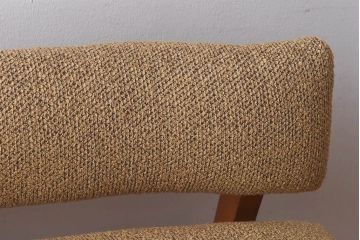 ヴィンテージ家具　北欧ビンテージ　ブナ材　ナチュラルカラーが柔らかな雰囲気のクッションスツール(スツール、椅子)