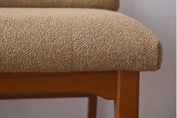 ヴィンテージ家具　北欧ビンテージ　ブナ材　ナチュラルカラーが柔らかな雰囲気のクッションスツール(スツール、椅子)