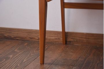 ヴィンテージ家具　北欧ビンテージ　ブナ材　ナチュラルカラーが柔らかな雰囲気のクッションスツール(スツール、椅子)