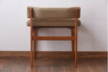 ヴィンテージ家具　北欧ビンテージ　ブナ材　ナチュラルカラーが柔らかな雰囲気のクッションスツール(スツール、椅子)