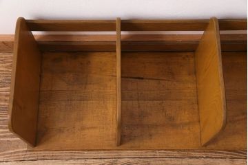 アンティーク雑貨　昭和レトロ　たっぷり本が並べられる大型ブックスタンド(本立て)