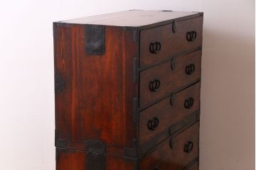 アンティーク家具　前面ケヤキ材　五丁引き　黒柿材を縁に使用した重ね箪笥(衣装箪笥、和タンス)