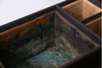 アンティーク雑貨　和製アンティーク　明治期　引き出し付き　鉄刀木製提手付煙草盆(莨盆)(R-030303)