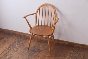 イギリス家具　ERCOL(アーコール) ローバック　ウィンザーアームチェア(ダイニングチェア)