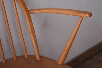 イギリス家具　ERCOL(アーコール) ローバック　ウィンザーアームチェア(ダイニングチェア)
