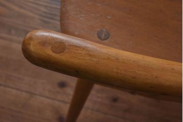 イギリス家具　ERCOL(アーコール) ローバック　ウィンザーアームチェア(ダイニングチェア)