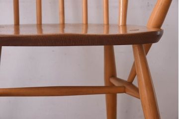 イギリス家具　ERCOL(アーコール) ローバック　ウィンザーアームチェア(ダイニングチェア)