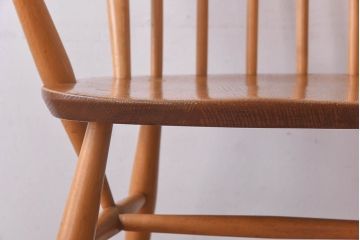 イギリス家具　ERCOL(アーコール) ローバック　ウィンザーアームチェア(ダイニングチェア)