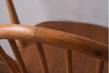 イギリス家具　ERCOL(アーコール) ローバック　ウィンザーアームチェア(ダイニングチェア)