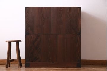 美品　前面ケヤキ共縁仕上げ　桜丸金具　細かく鮮明な杢目が魅力の米沢重ね箪笥(衣装箪笥、衣裳箪笥)