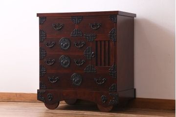 中古美品　岩谷堂箪笥　桐文様　銀河5号　車箪笥(整理箪笥、チェスト、桐箪笥、桐たんす)