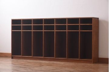 レトロ家具　幼稚園で使われていたレトロな魅力あふれるロッカー・7列(オープンラック、収納棚)(2)(R-030310)