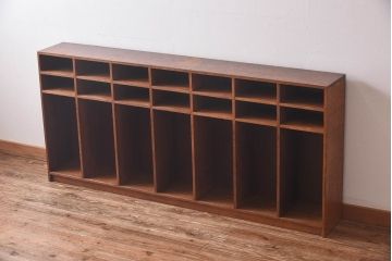 レトロ家具　幼稚園で使われていたレトロな魅力あふれるロッカー・7列(オープンラック、収納棚)(2)(R-030310)