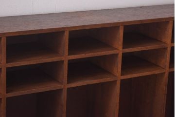 レトロ家具　幼稚園で使われていたレトロな魅力あふれるロッカー・7列(オープンラック、収納棚)(2)(R-030310)